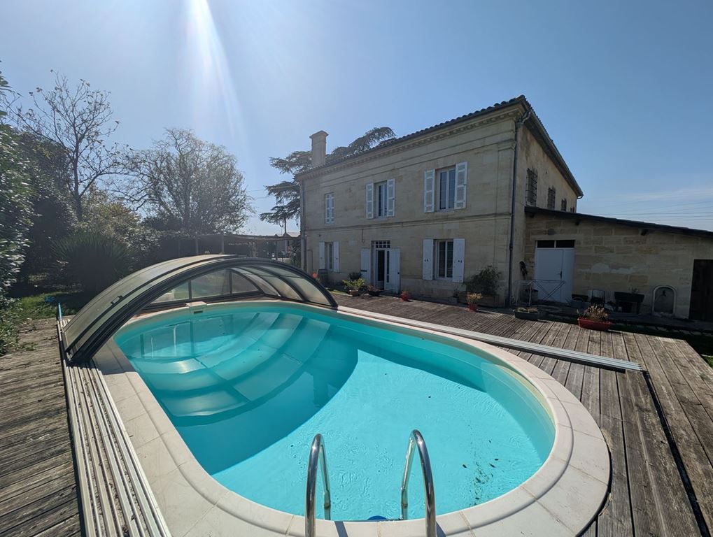 Propriété YVRAC (33370) BELLES PROPRIETES D'AQUITAINE