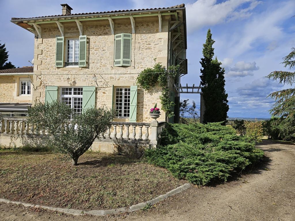 Château BORDEAUX (33000) BELLES PROPRIETES D'AQUITAINE