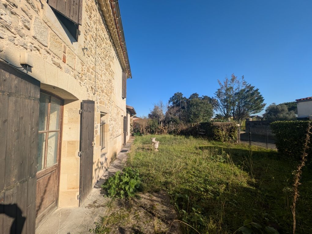 Maison de village ST SULPICE ET CAMEYRAC (33450) BELLES PROPRIETES D'AQUITAINE