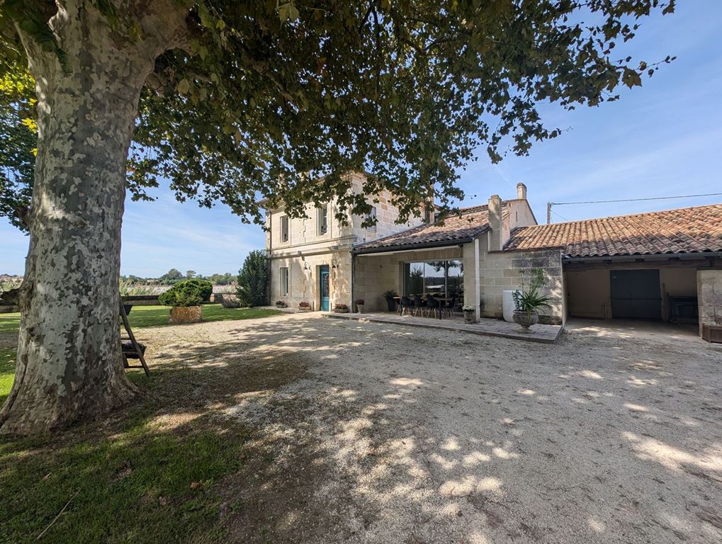 Domaine LIBOURNE (33500) BELLES PROPRIETES D'AQUITAINE
