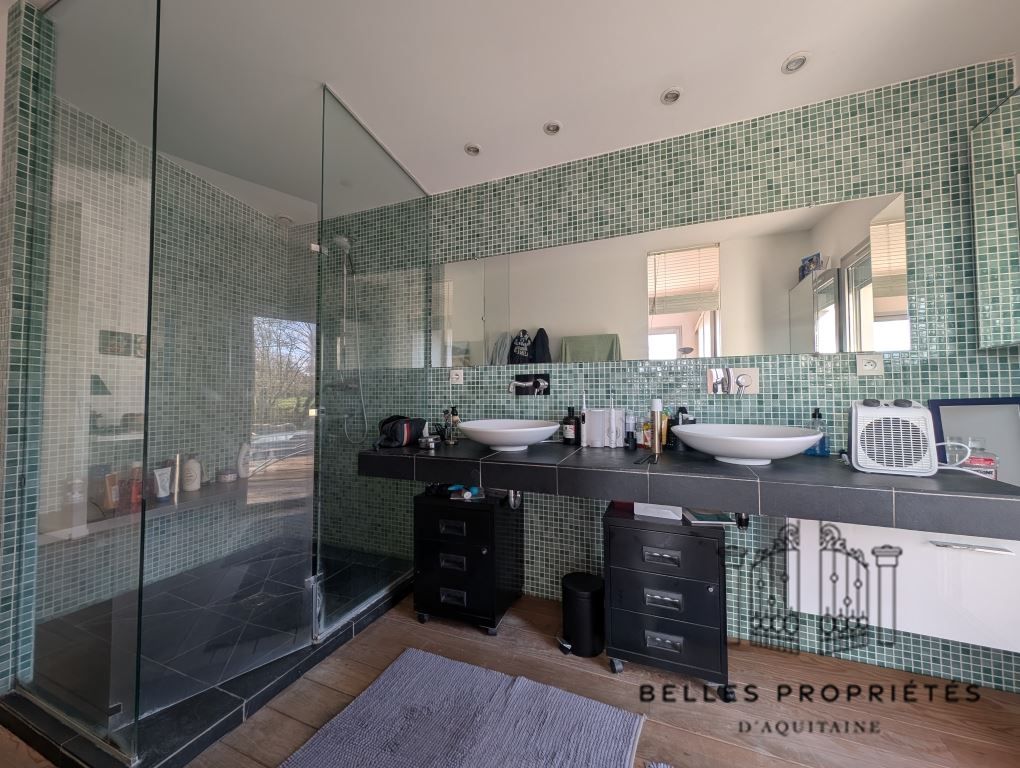 Maison d'architecte ST SULPICE ET CAMEYRAC (33450) BELLES PROPRIETES D'AQUITAINE